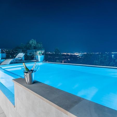 Villa The Boat With Rooftop Pool Matulji Exterior foto