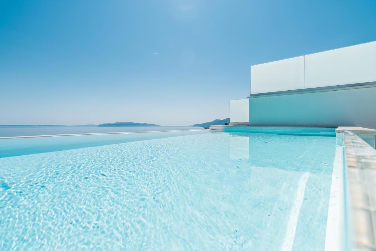Villa The Boat With Rooftop Pool Matulji Exterior foto