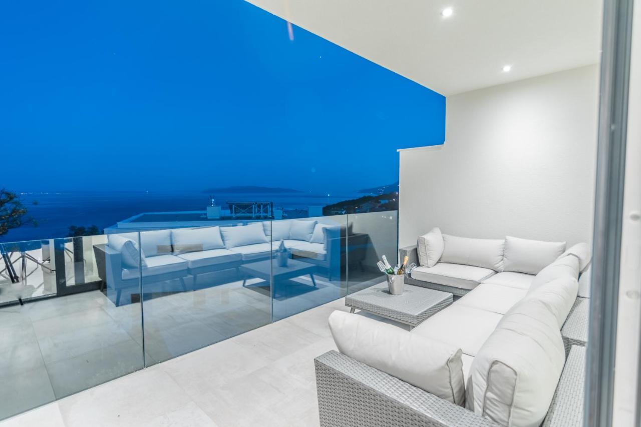 Villa The Boat With Rooftop Pool Matulji Exterior foto