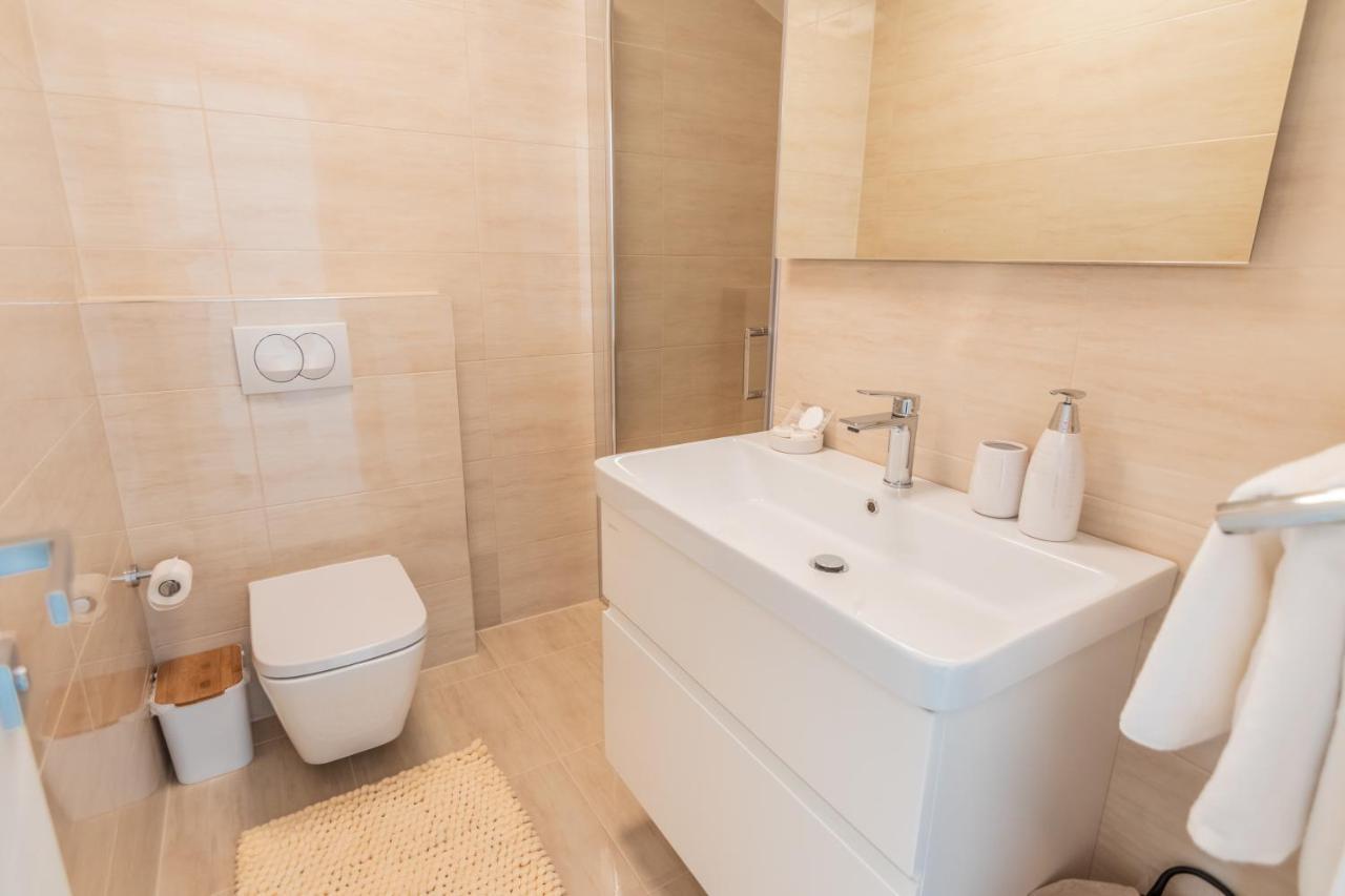Villa The Boat With Rooftop Pool Matulji Exterior foto