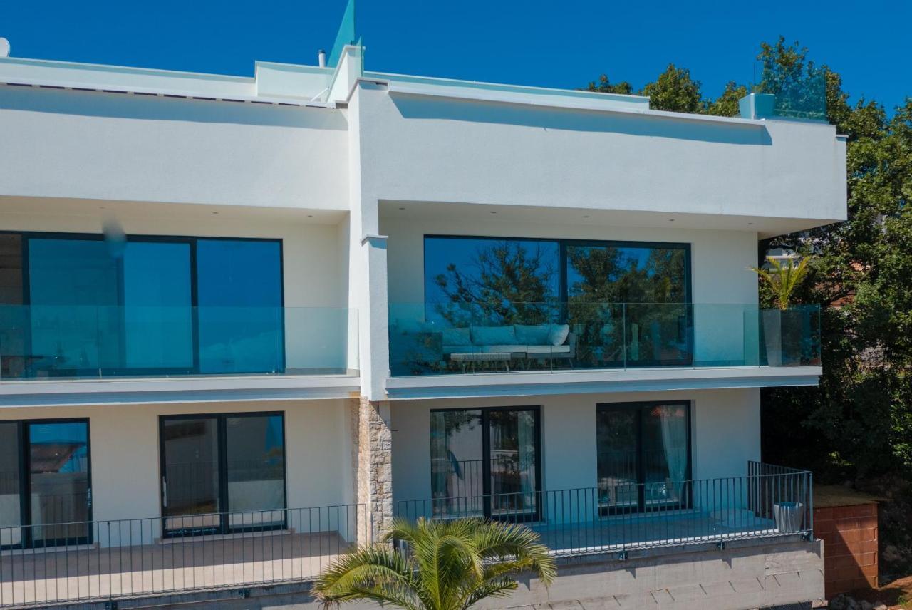 Villa The Boat With Rooftop Pool Matulji Exterior foto