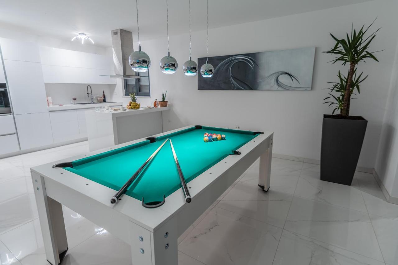 Villa The Boat With Rooftop Pool Matulji Exterior foto
